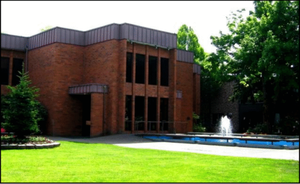Cascade College campus life photo